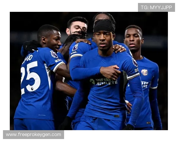 杜埃与罗纳尔迪尼奥:灵性表现及创造力对比分析 杜埃与罗纳尔迪尼奥:灵性表现及创造力对比分析